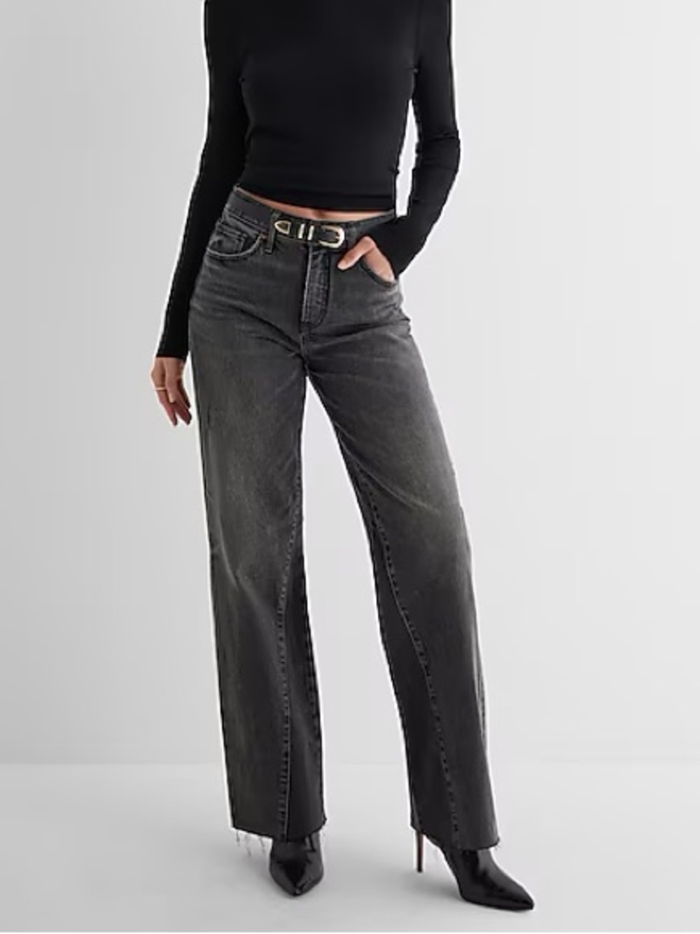 Express Straight Leg Women’s Jeans in Washed Black